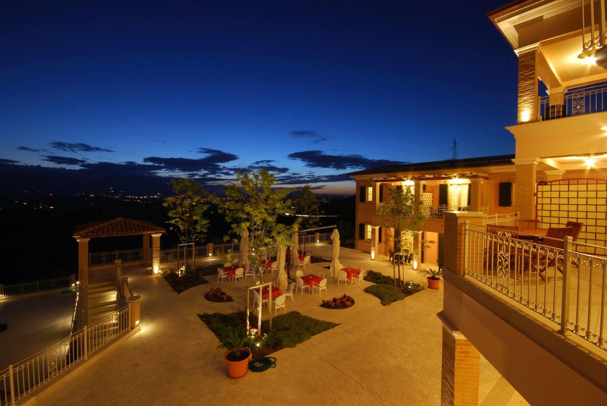 Incantea Resort Tortoreto Eksteriør bilde
